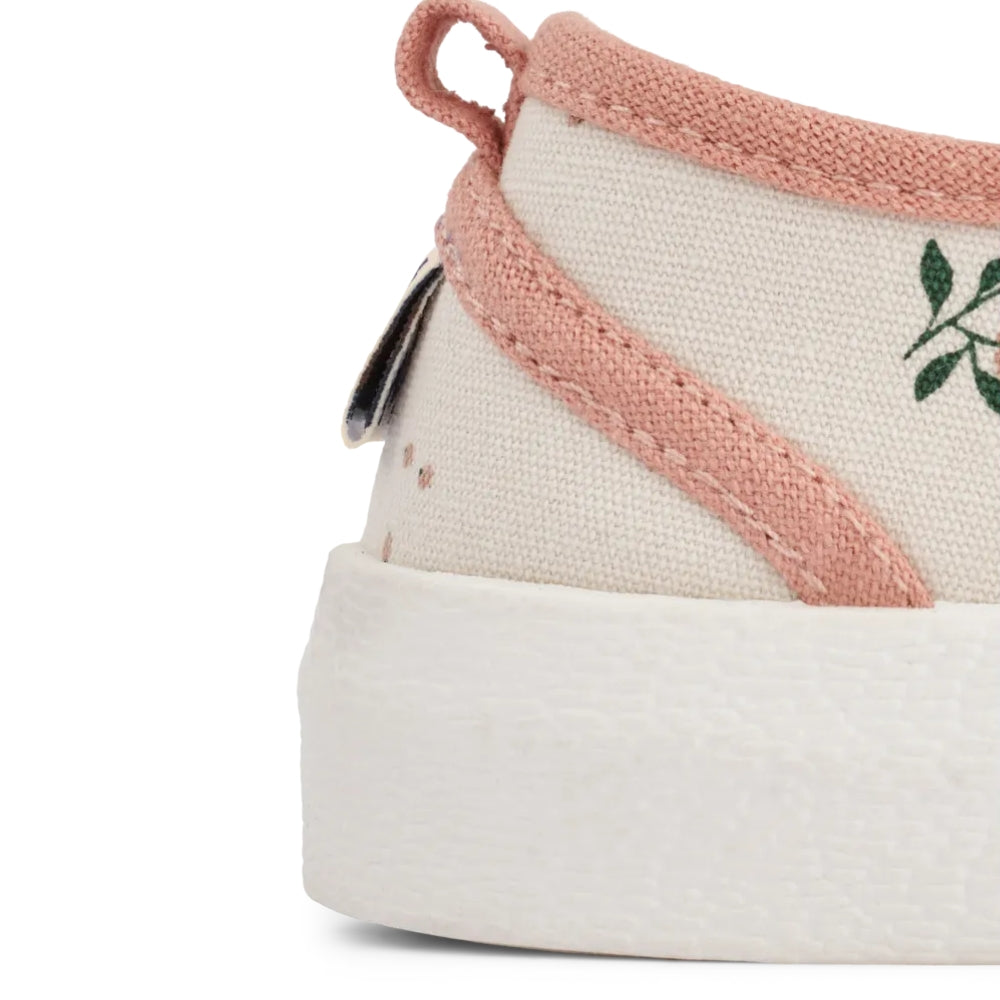 c227c15ae92235e31fae17a3266e023d